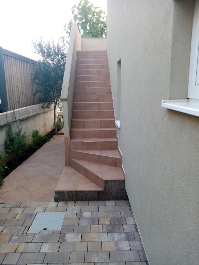 Apartman Jurisic Vir Exterior foto