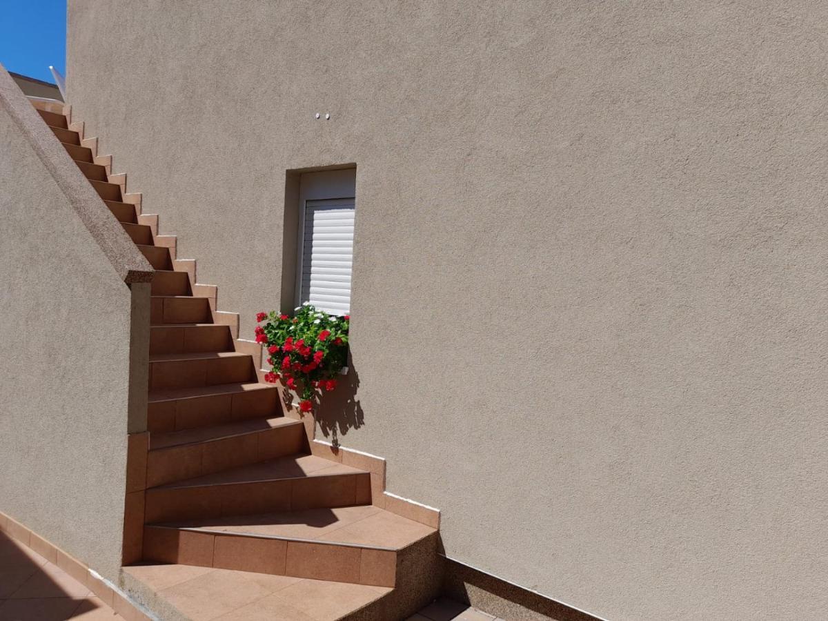 Apartman Jurisic Vir Exterior foto