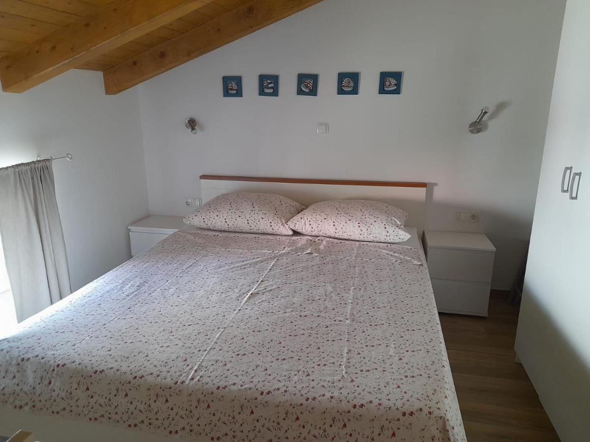 Apartman Jurisic Vir Exterior foto