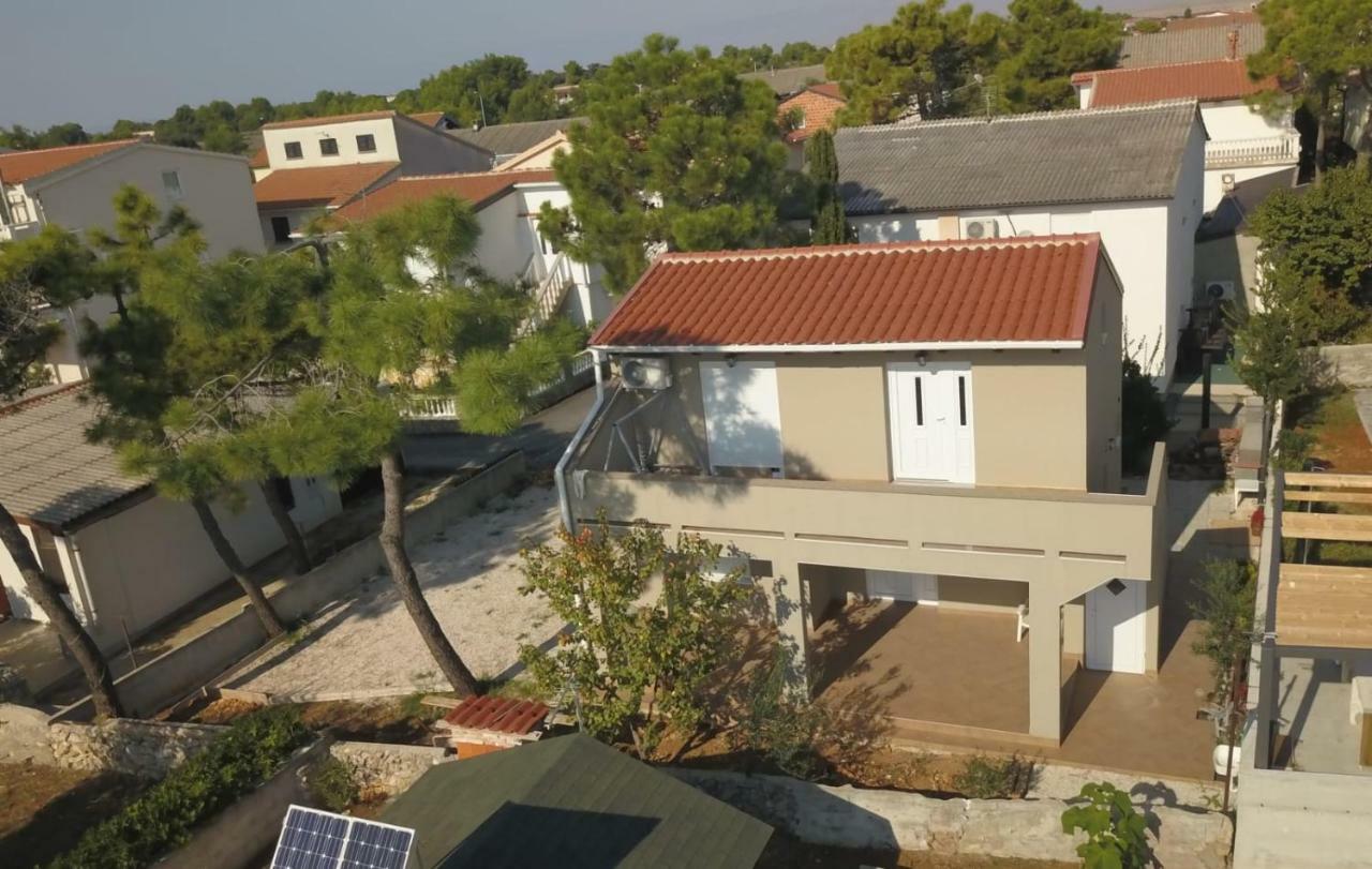 Apartman Jurisic Vir Exterior foto